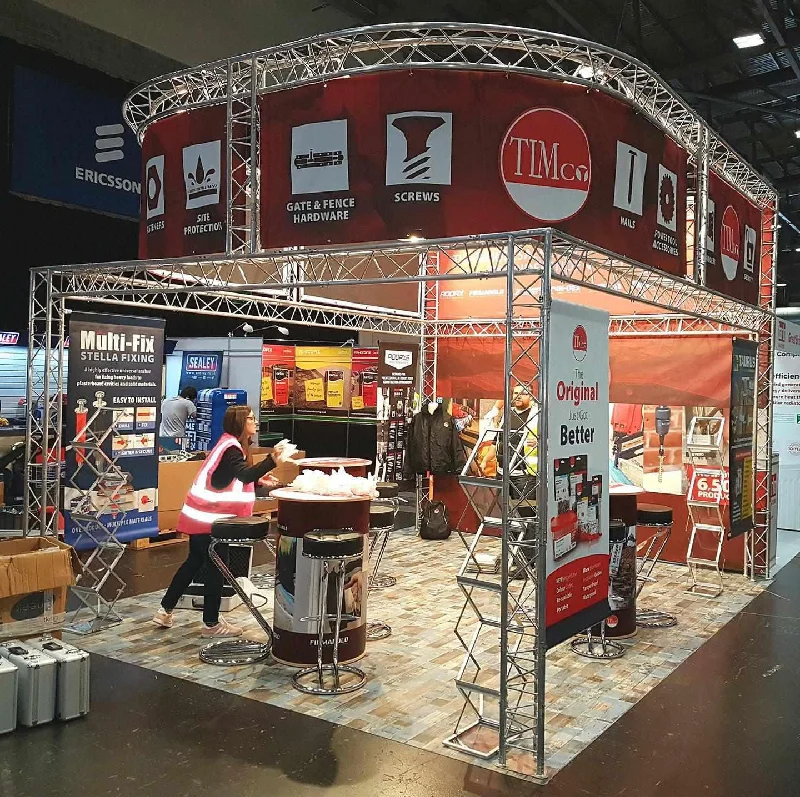Low - voltage track lighting for safetyHire - Lighting Truss (For 5m x 4m floor area)