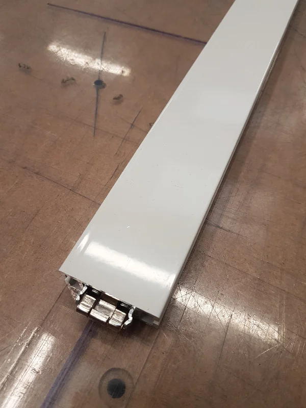 Track lighting with a long - lasting lifespanFW120 Support pole with all fittings and connectors 2440mm high Track lighting with a long - lasting lifespanFW120 Support pole with all fittings and connectors 2440mm high